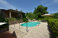 Capanna di Camporata with private pool