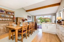 Apple cottage
