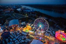 Backfischfest bei Nacht