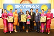 THAI accepts the Awards from Skytrax for 2018