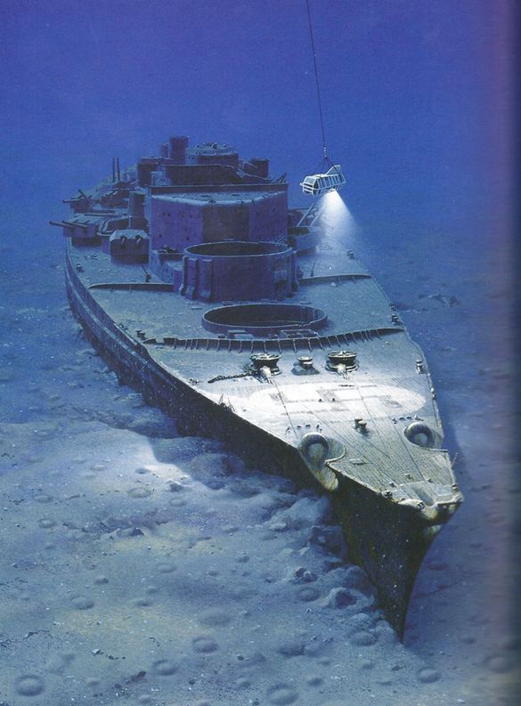 Photo of Bismarck shipwreck Photo of Bismarck shipwreck
