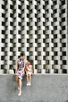 Customers clad in qipao/cheongsam can pose for photos taken by professional photographer to capture their unique Hong Kong experience.