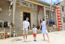 Sam Shing Estate owes its name to Sam Shing Temple dedicated to Confucius, Shakyamuni Buddha and Laozi. 