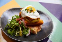 Halloumi Finger Hash Sandwich 