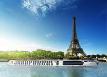 Joie de Vivre Uniworld Super Ship