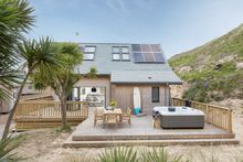 Cornish Gems' luxury Scandi-style lodge