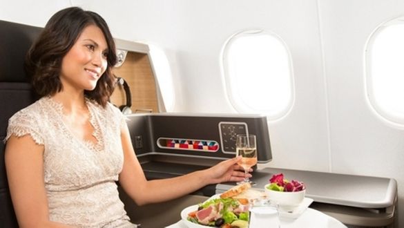 Qantas 787 business class suites