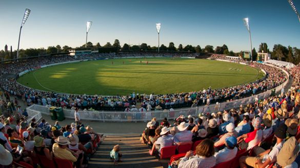 Don’t miss out on your chance to see New Zealand take on the Aussies in a Victoria Bitter One Day International at Manuka Oval on 6 December