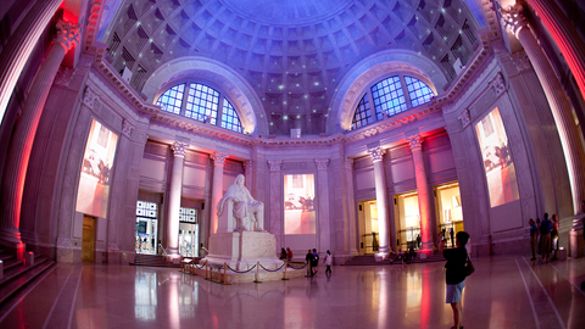The Benjamin Franklin National Memorial, located in the rotunda of The Franklin Institute.  
