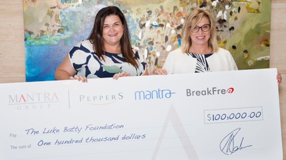(L-R) – Cherie McGill, Mantra Group Executive Director of Human Resources and Rosie Batty, CEO of the Luke Batty Foundation 
