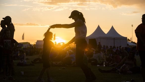 Deni Ute Muster