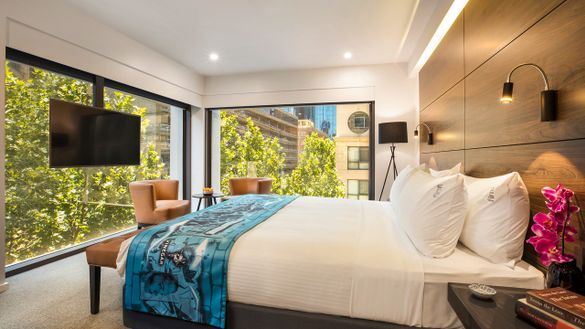 Holiday Inn Melbourne on Flinders