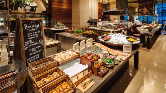 Enjoy award-winning buffet breakfast at Collins Kitchen 