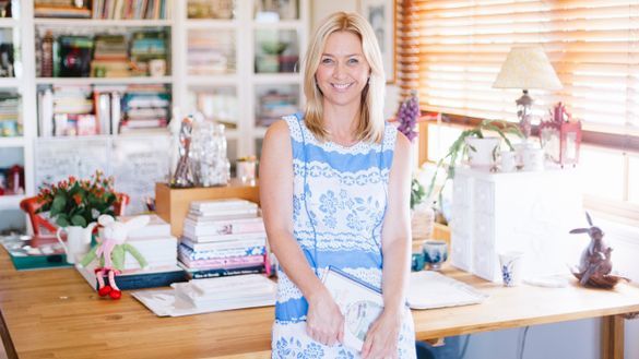 Kate Knapp, author of the Ruby Red Shoes series, will be exhibiting her work and doing readings during the Mary Poppins Festival in Maryborough from June 29 to July 8.