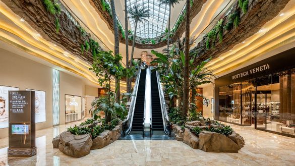 Photo caption: Sands Cotai Central has opened its Phase 4 development, adding around 100,000 square feet of retail space and more than 25 stores. Photo caption: Sands Cotai Central has opened its Phase 4 development, adding around 100,000 square feet of retail space and more than 25 stores.