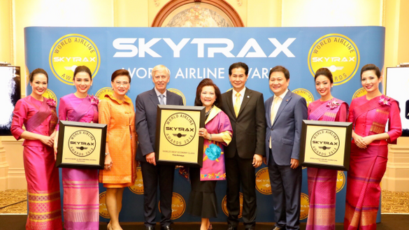 THAI accepts the Awards from Skytrax for 2018