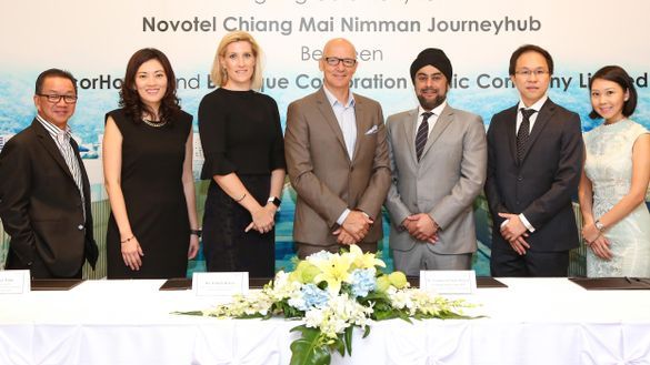 Mr. Prab Thakral (3rd from right), President and Group CEO of Boutique Corporation Public Company Limited together with Mr. Patrick Basset (middle), Chief Operating Officer of AccorHotels for Upper Southeast and Northeast Asia and the Maldives joined the Mr. Prab Thakral (3rd from right), President and Group CEO of Boutique Corporation Public Company Limited together with Mr. Patrick Basset (middle), Chief Operating Officer of AccorHotels for Upper Southeast and Northeast Asia and the Maldives joined the