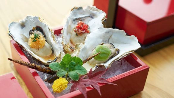 OYSTER SANTEN MORI  KOMOMO PURÉE, SHISO SALSA, NOBU SALSA - h