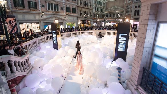 The second Sands Macao Fashion Week, held Oct. 18-24, 2018, saw seven days of exciting events and promotions including runway shows on The Venetian Macao's Grand Canal. The second Sands Macao Fashion Week, held Oct. 18-24, 2018, saw seven days of exciting events and promotions including runway shows on The Venetian Macao's Grand Canal.