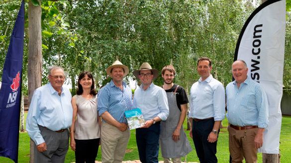 L-R: John Dal Broi, Mayor Griffith City Council, Wendy Greiner, Chair Murray Regional Tourism, Austin Evans, Member for Murray, Adam Marshall, Minister for Tourism and Major Events, Luke Piccolo, Piccolo Family Farm and Owner and Chef of Limone Dining, Al L-R: John Dal Broi, Mayor Griffith City Council, Wendy Greiner, Chair Murray Regional Tourism, Austin Evans, Member for Murray, Adam Marshall, Minister for Tourism and Major Events, Luke Piccolo, Piccolo Family Farm and Owner and Chef of Limone Dining, Al