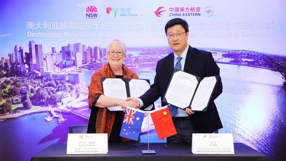 Destination NSW CEO Sandra Chipchase and China Eastern Airlines Deputy General Manager of Customer Committee Mr Liu Hao