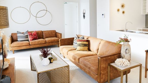 Seashells Fremantle 2-bedroom apartment lounge and kitchen