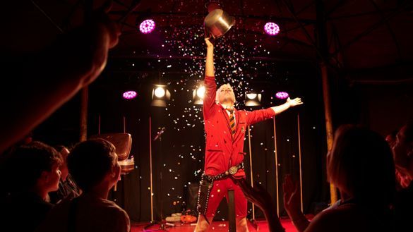 Idris Stanton Wham Glam Circus Man - FRINGE WORLD Idris Stanton Wham Glam Circus Man - FRINGE WORLD