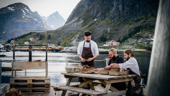 The Meal - Holmen Lofoten, credit Ed Schofield