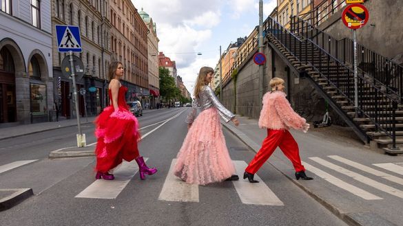  Photo by Emma Obrelius: The initiators of The Slow Fashion District walking on Hornsgatan, Sweden. 