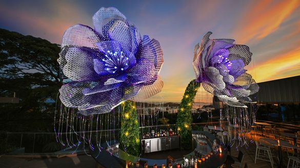 Revel in an elevated hilltop dining experience at the brand new The Mirabilis Bar and refreshed Dusk @ Mount Faber Peak, with breathtaking iconic sunset views of southern Singapore Revel in an elevated hilltop dining experience at the brand new The Mirabilis Bar and refreshed Dusk @ Mount Faber Peak, with breathtaking iconic sunset views of southern Singapore