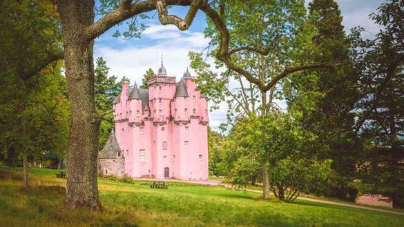 Craigievar Castle, Aberdeenshire Craigievar Castle, Aberdeenshire