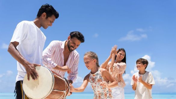 The Ritz-Carlton Maldives, Fari Islands_Family and Bodu Beru The Ritz-Carlton Maldives, Fari Islands_Family and Bodu Beru