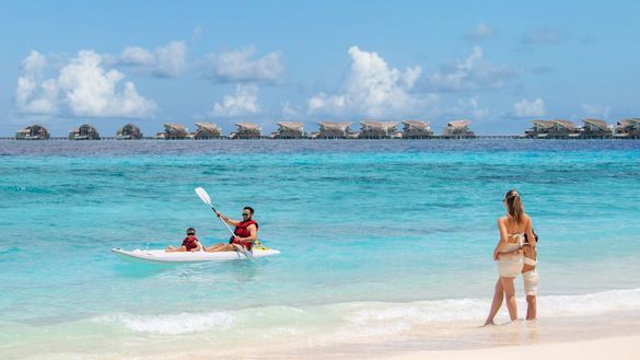 JW Marriott Maldives Resort & Spa - Family by the beach JW Marriott Maldives Resort & Spa - Family by the beach