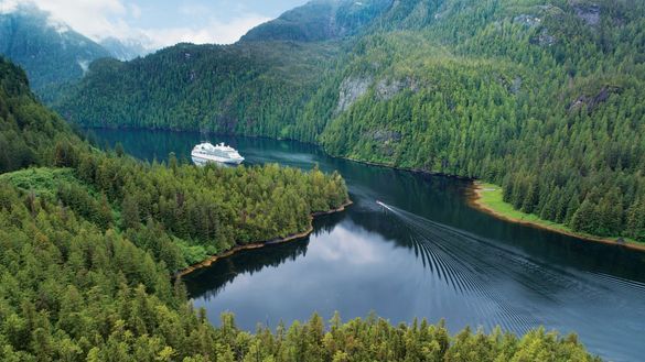 Seabourn Sojournin Misty Fjords, Alaska Seabourn Seabourn Sojournin Misty Fjords, Alaska Seabourn