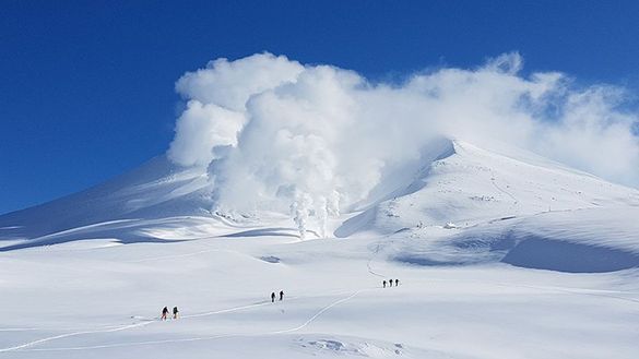 Volcano skiing in Japan - Asahidake, Hokkaido