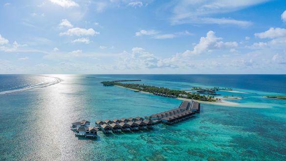Le Meridien Maldives Resort & Spa - areal view Le Meridien Maldives Resort & Spa - areal view