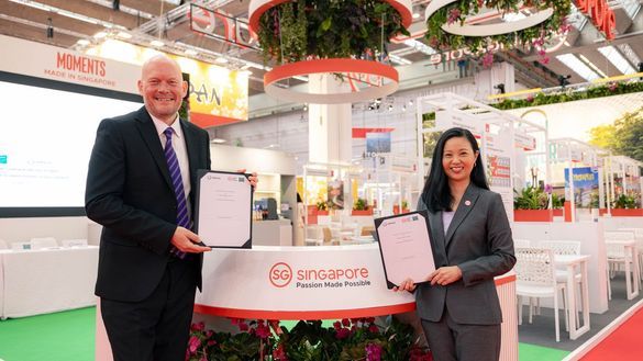 Singapore Tourism Board x Informa MoU Signing_Nick Cole and Ong Huey Hong_Credits Singapore Tourism Board_Photo Tim Goger