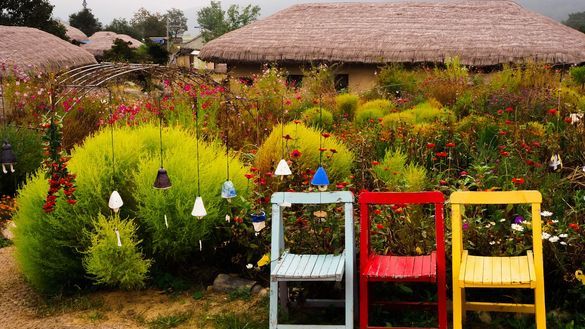 Garden in Hahoe folk village near Andong, South Korea 